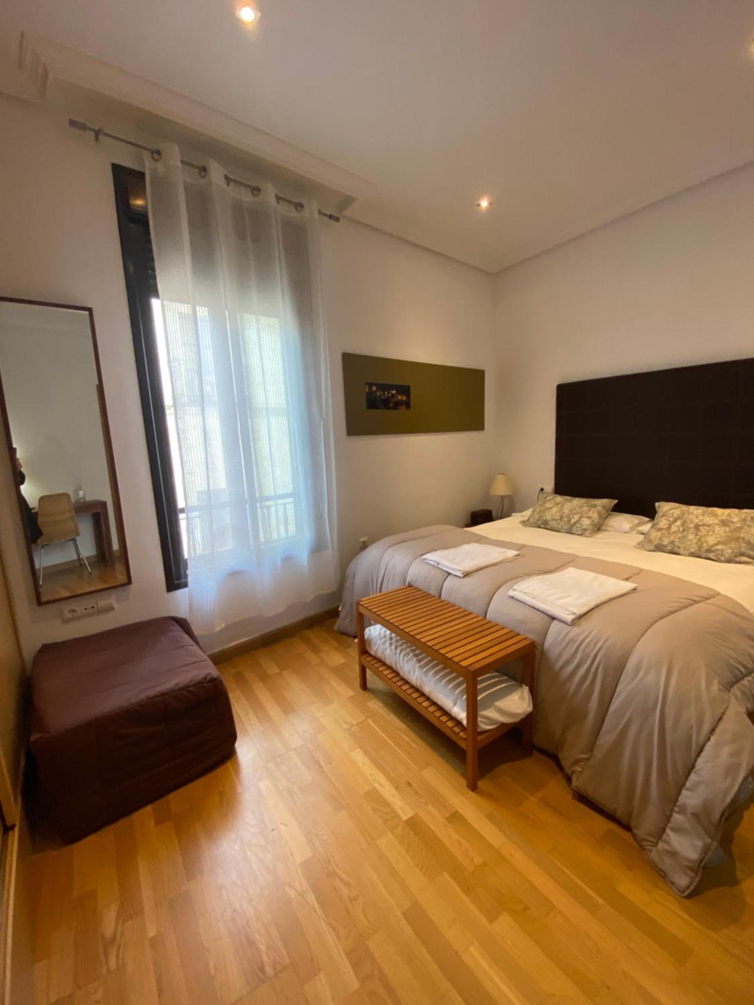 Apartamentos Caces Kültér fotó