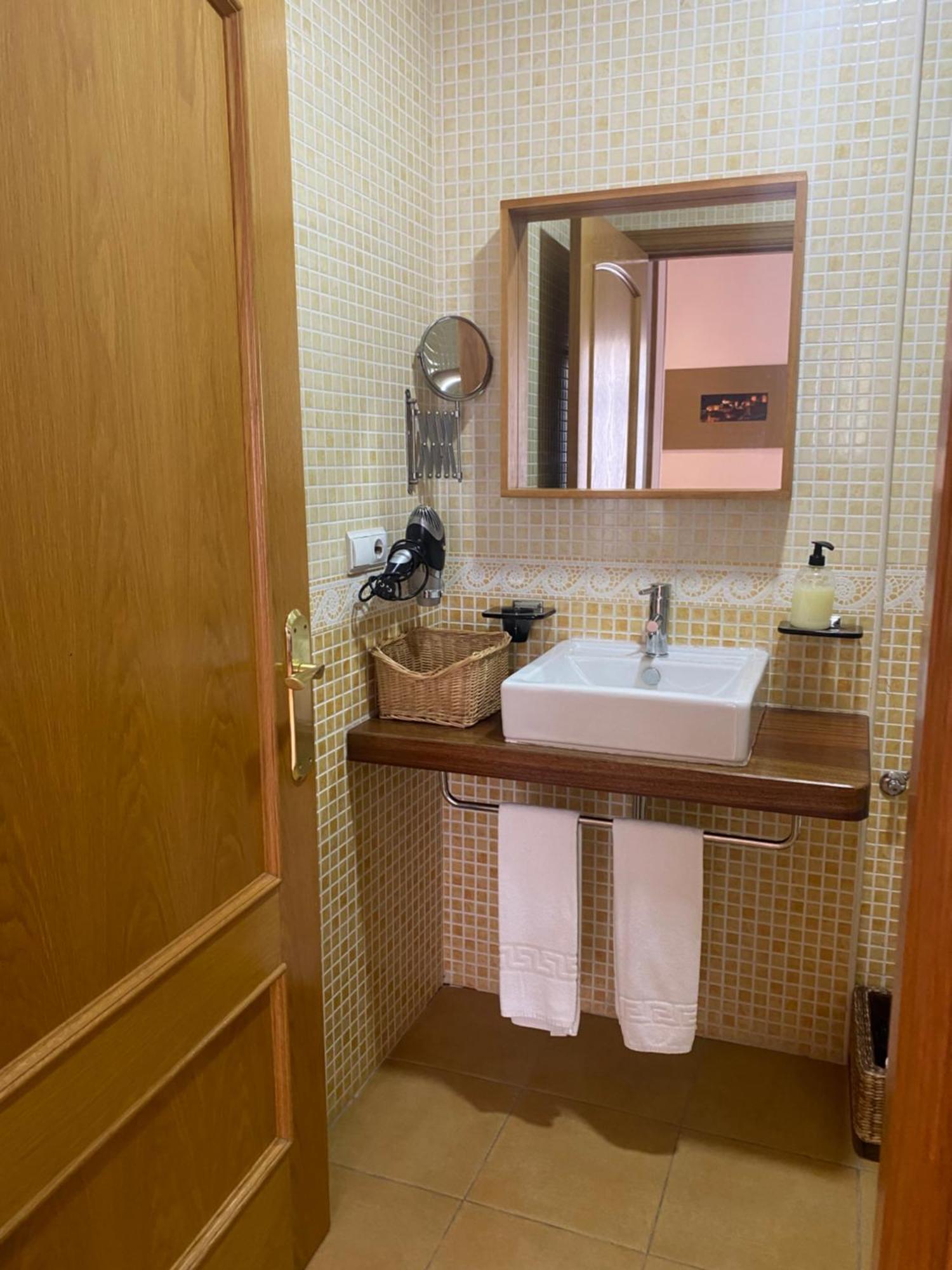 Apartamentos Caces Kültér fotó