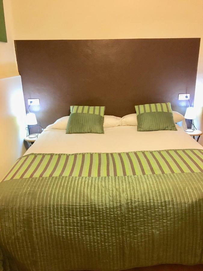 Apartamentos Caces Kültér fotó